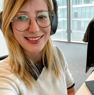 Headshot of Nikki Paessens, Product Manager at Showpad