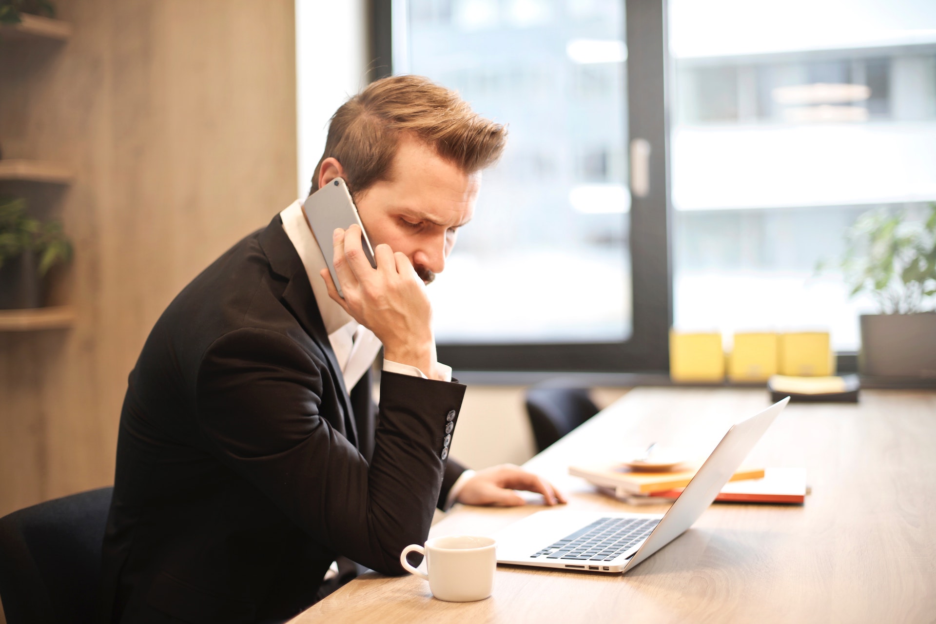 Top 5 Tips to Boost Remote Sales Team Success